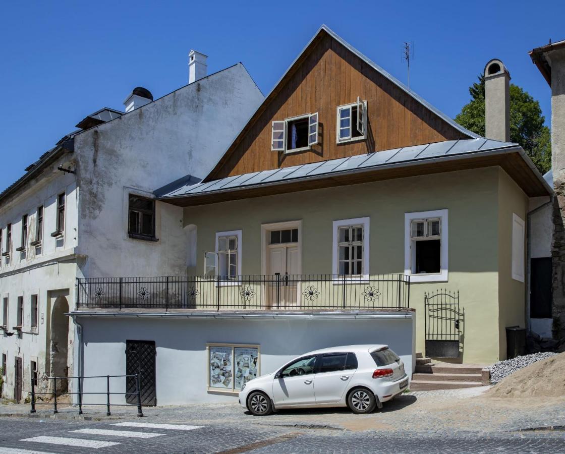 Apartman Charlotte V Dome So Studnou Na Streche Banská Štiavnica エクステリア 写真