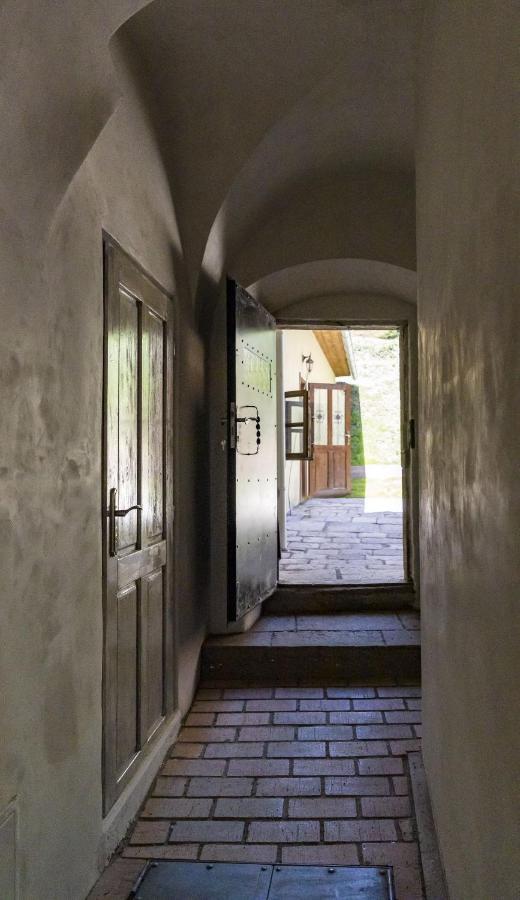 Apartman Charlotte V Dome So Studnou Na Streche Banská Štiavnica エクステリア 写真